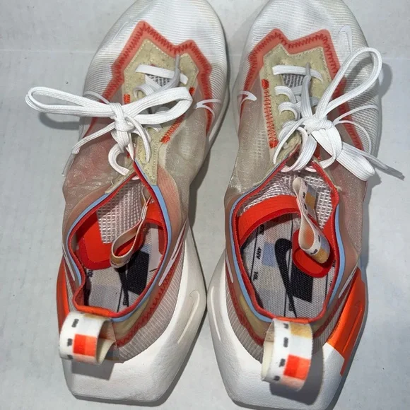 NIKE VISTA LITE SE Athletic Sneakers with Multicolor Design - Picture 9 of 14